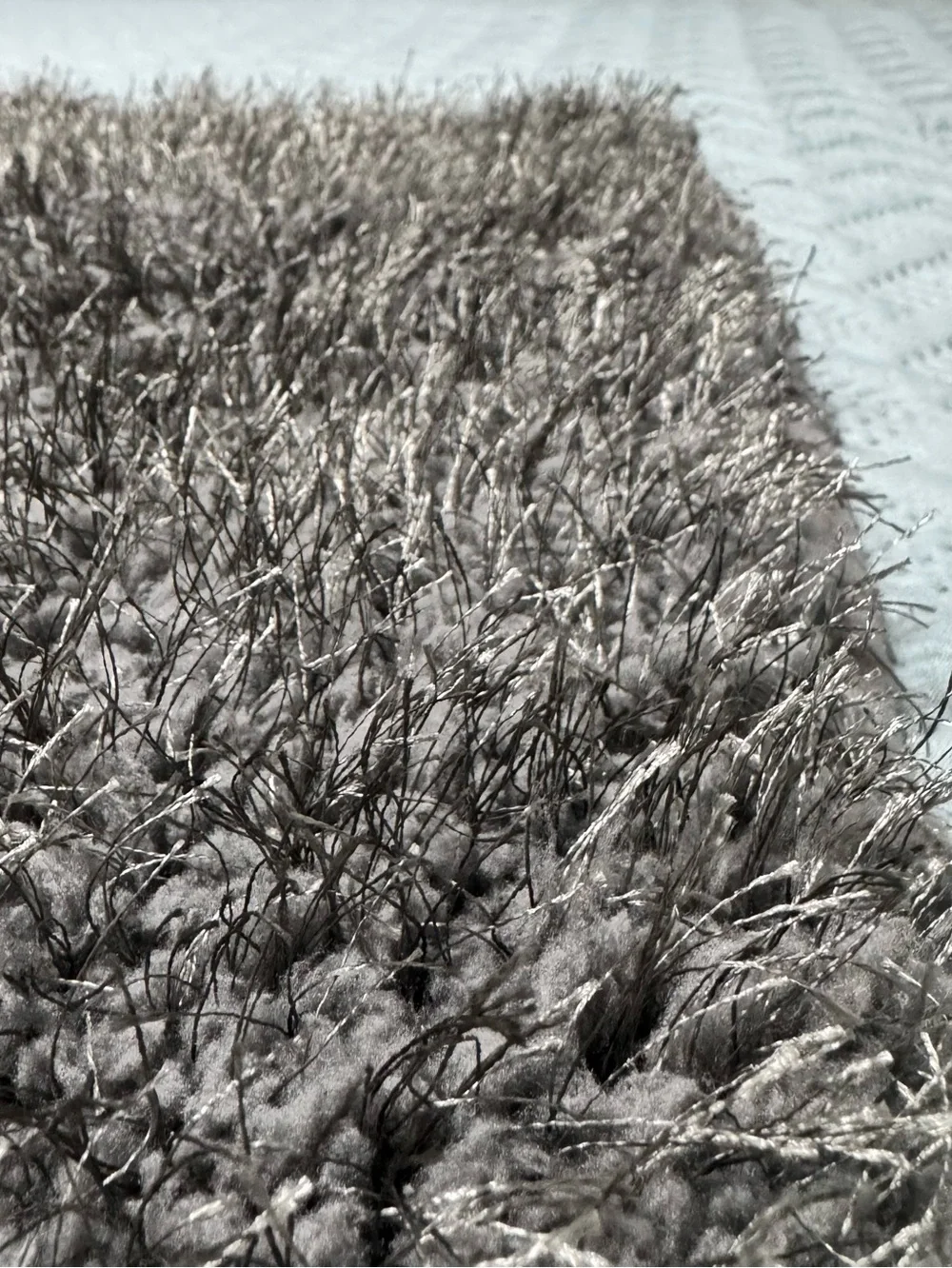 Nedia Home Shag Bath Rug Non-Skid Microfiber Dark Gray 18 x 24 NWT